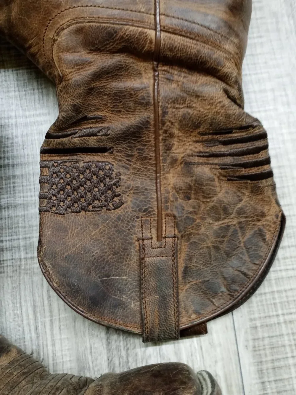 Ariat very good